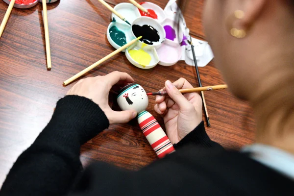 Yajiro Kokeshi Village (Kokeshi doll painting experience) Discover kokeshi doll history, traditions, and craftsmanship image